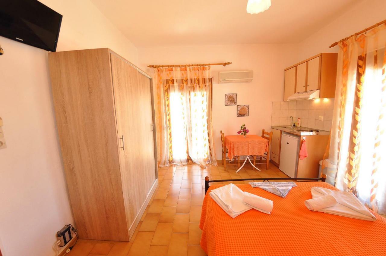 Achilleas Rooms Sívota 外观 照片