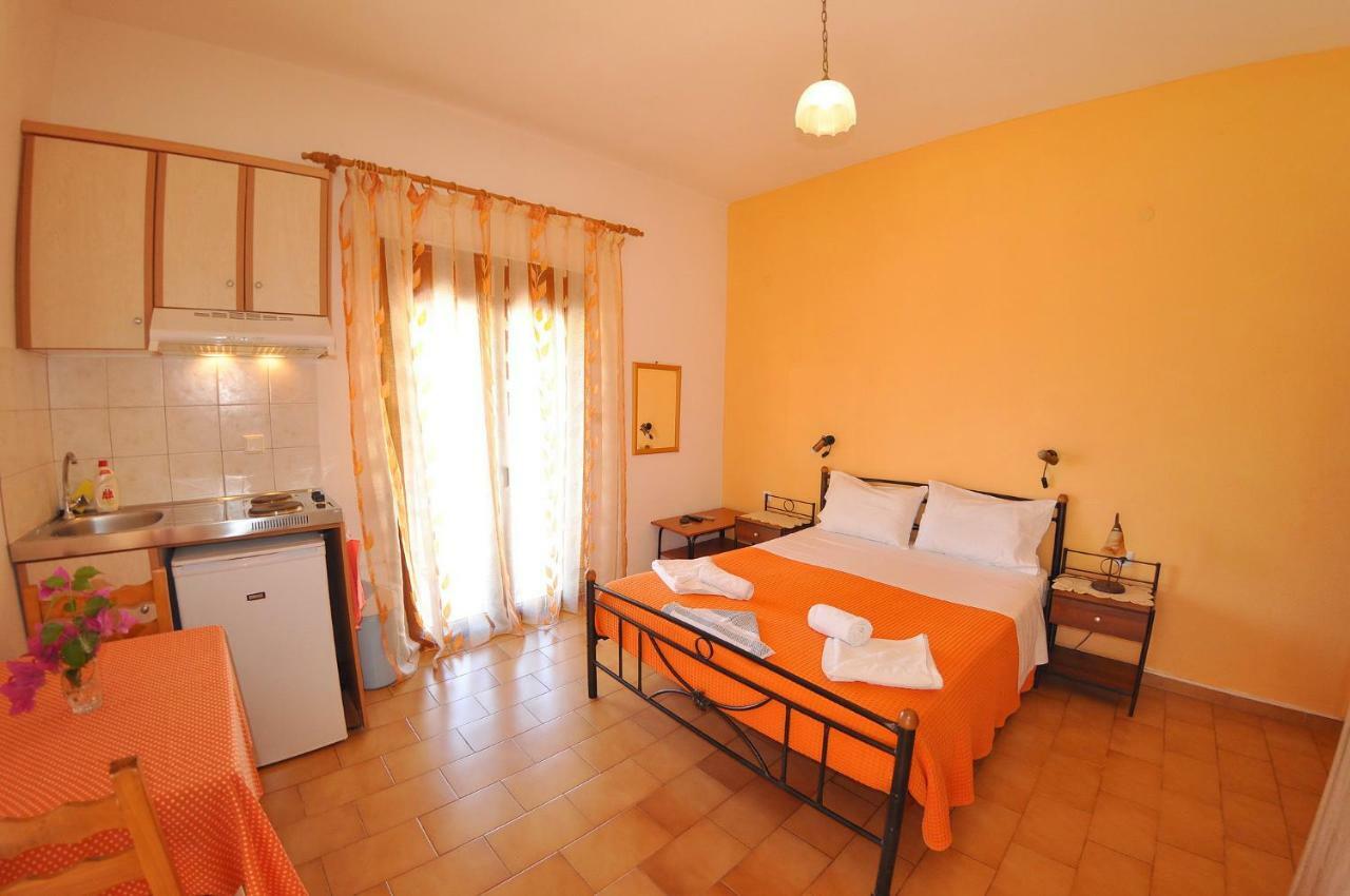 Achilleas Rooms Sívota 外观 照片